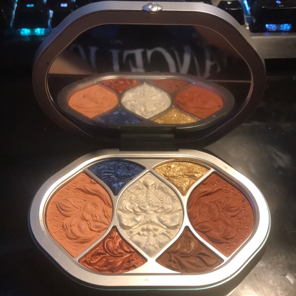 Florasis Eastern Sculpting Makeup Eyeshadow Palette